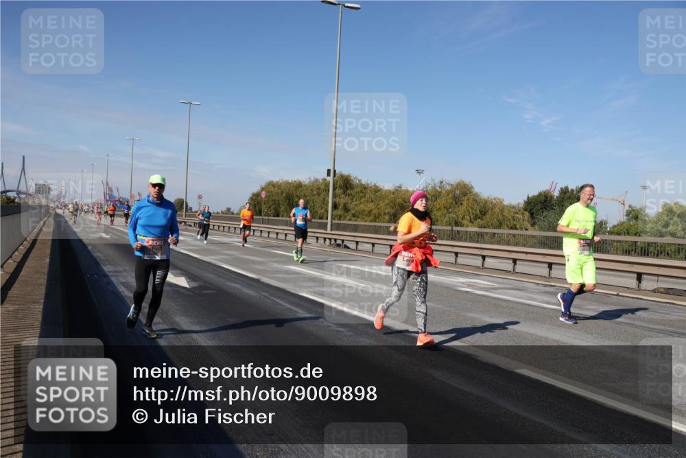 03.10.2025 - Köhlbrandbrückenlauf Julia Fischer http://msf.ph/oto/9009898 03.10.2025 12:54:14 Position 3  meine-sportfotos.de