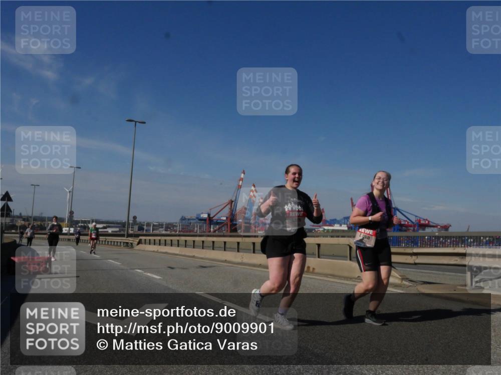 03.10.2025 - Köhlbrandbrückenlauf Matties Gatica Varas http://msf.ph/oto/9009901 03.10.2025 13:07:49 Position 2  meine-sportfotos.de