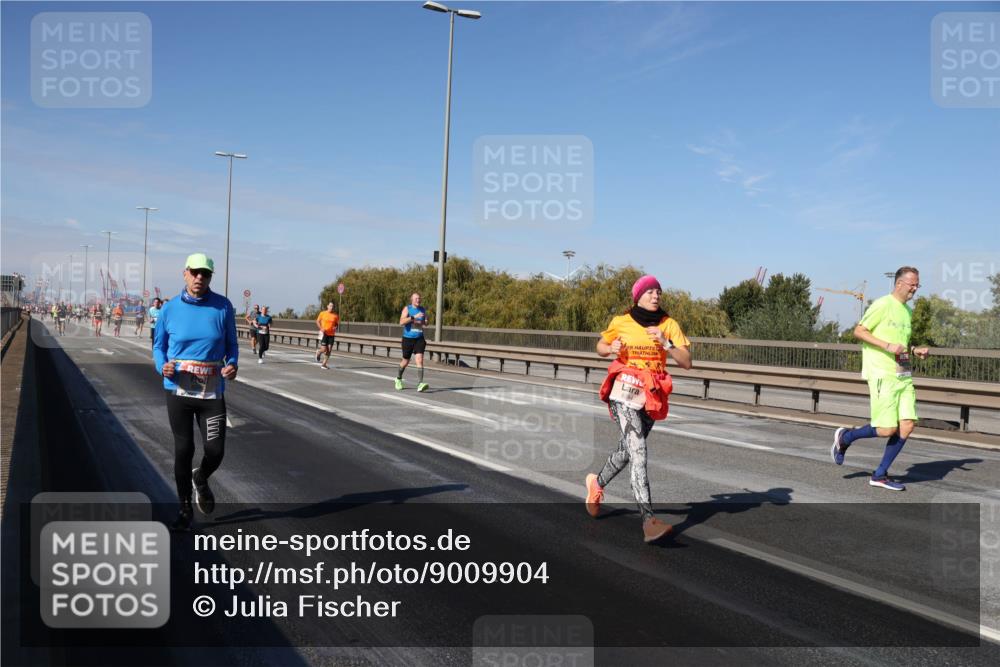 03.10.2025 - Köhlbrandbrückenlauf Julia Fischer http://msf.ph/oto/9009904 03.10.2025 12:54:15 Position 3 111 meine-sportfotos.de