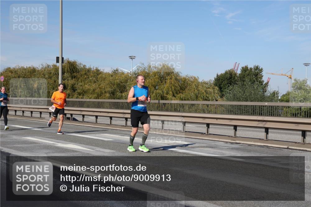 03.10.2025 - Köhlbrandbrückenlauf Julia Fischer http://msf.ph/oto/9009913 03.10.2025 12:54:17 Position 3  meine-sportfotos.de