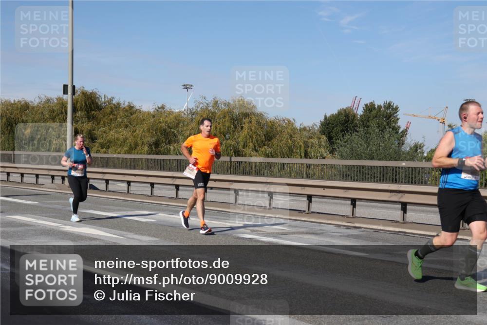 03.10.2025 - Köhlbrandbrückenlauf Julia Fischer http://msf.ph/oto/9009928 03.10.2025 12:54:19 Position 3  meine-sportfotos.de