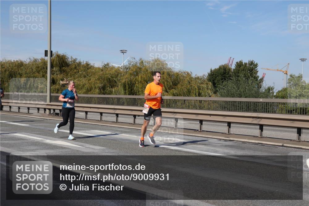 03.10.2025 - Köhlbrandbrückenlauf Julia Fischer http://msf.ph/oto/9009931 03.10.2025 12:54:19 Position 3  meine-sportfotos.de