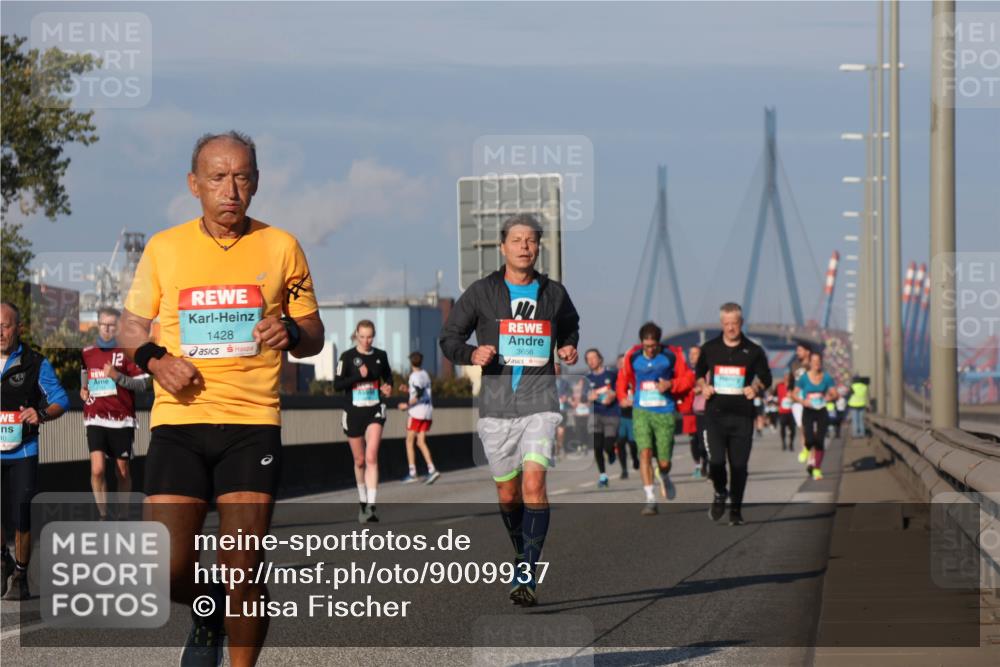 03.10.2025 - Köhlbrandbrückenlauf Luisa Fischer http://msf.ph/oto/9009937 03.10.2025 10:51:52 Position 3 10, 12, 1428, 3656 meine-sportfotos.de