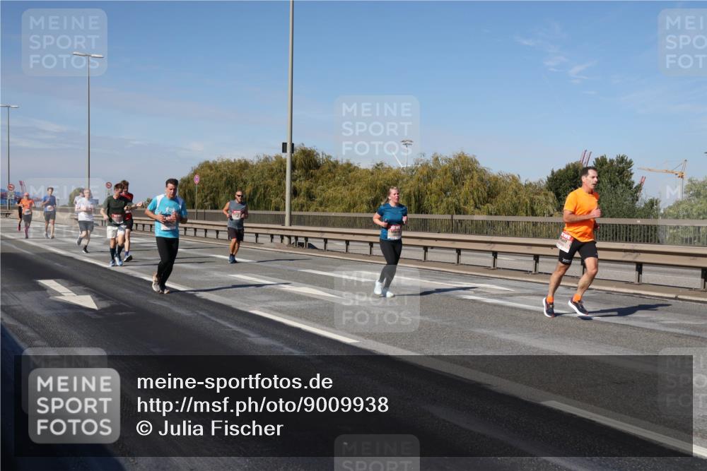 03.10.2025 - Köhlbrandbrückenlauf Julia Fischer http://msf.ph/oto/9009938 03.10.2025 12:54:20 Position 3  meine-sportfotos.de