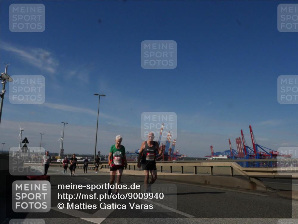 03.10.2025 - Köhlbrandbrückenlauf Matties Gatica Varas http://msf.ph/oto/9009940 03.10.2025 13:08:00 Position 2  meine-sportfotos.de