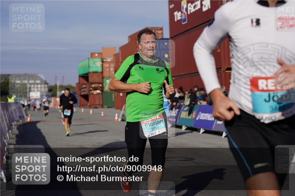 03.10.2025 - Köhlbrandbrückenlauf Michael Burmester http://msf.ph/oto/9009948 03.10.2025 10:10:57 Ziel 1149, 1151, 1183, 1229, 1286, 1568, 1802, 1945, 1973, 2381, 2711, 2729, 3334, 3352, 3410, 3717, 3808 meine-sportfotos.de