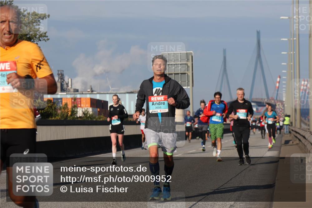 03.10.2025 - Köhlbrandbrückenlauf Luisa Fischer http://msf.ph/oto/9009952 03.10.2025 10:51:53 Position 3 28, 3656 meine-sportfotos.de