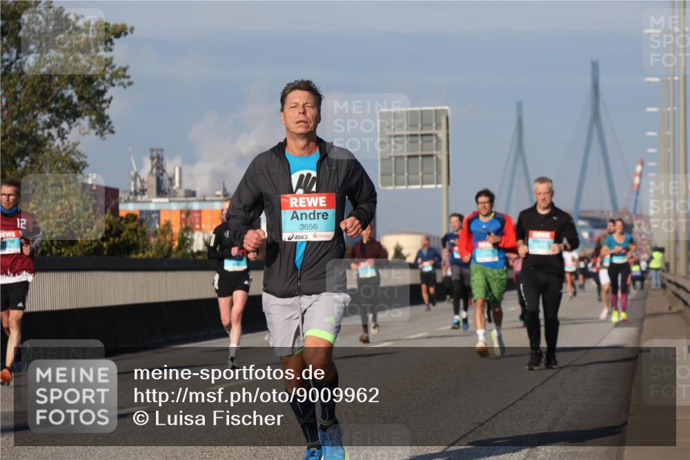 03.10.2025 - Köhlbrandbrückenlauf Luisa Fischer http://msf.ph/oto/9009962 03.10.2025 10:51:54 Position 3 12, 3656 meine-sportfotos.de