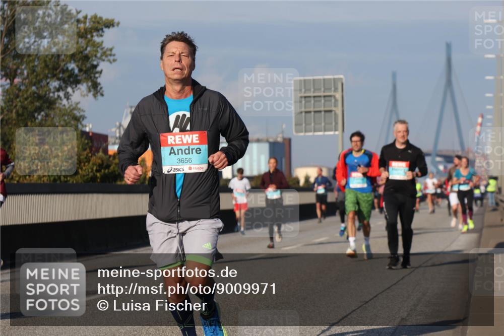 03.10.2025 - Köhlbrandbrückenlauf Luisa Fischer http://msf.ph/oto/9009971 03.10.2025 10:51:55 Position 3 3656 meine-sportfotos.de