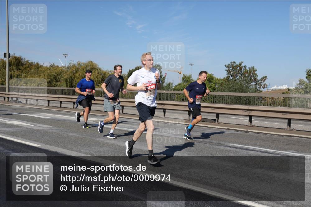 03.10.2025 - Köhlbrandbrückenlauf Julia Fischer http://msf.ph/oto/9009974 03.10.2025 12:54:26 Position 3 5953 meine-sportfotos.de
