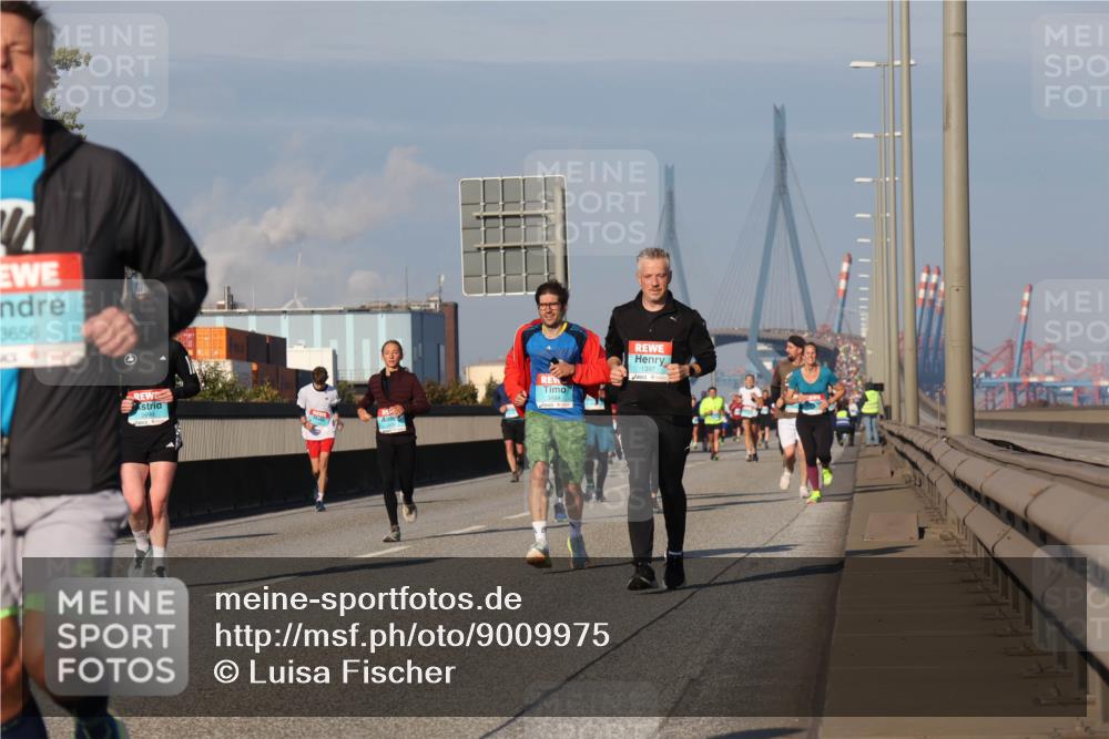 03.10.2025 - Köhlbrandbrückenlauf Luisa Fischer http://msf.ph/oto/9009975 03.10.2025 10:51:55 Position 3 3656, 3484, 1397 meine-sportfotos.de