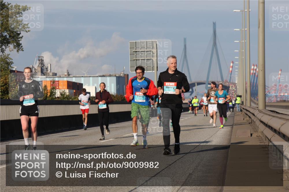 03.10.2025 - Köhlbrandbrückenlauf Luisa Fischer http://msf.ph/oto/9009982 03.10.2025 10:51:56 Position 3 2698, 3484, 1397 meine-sportfotos.de