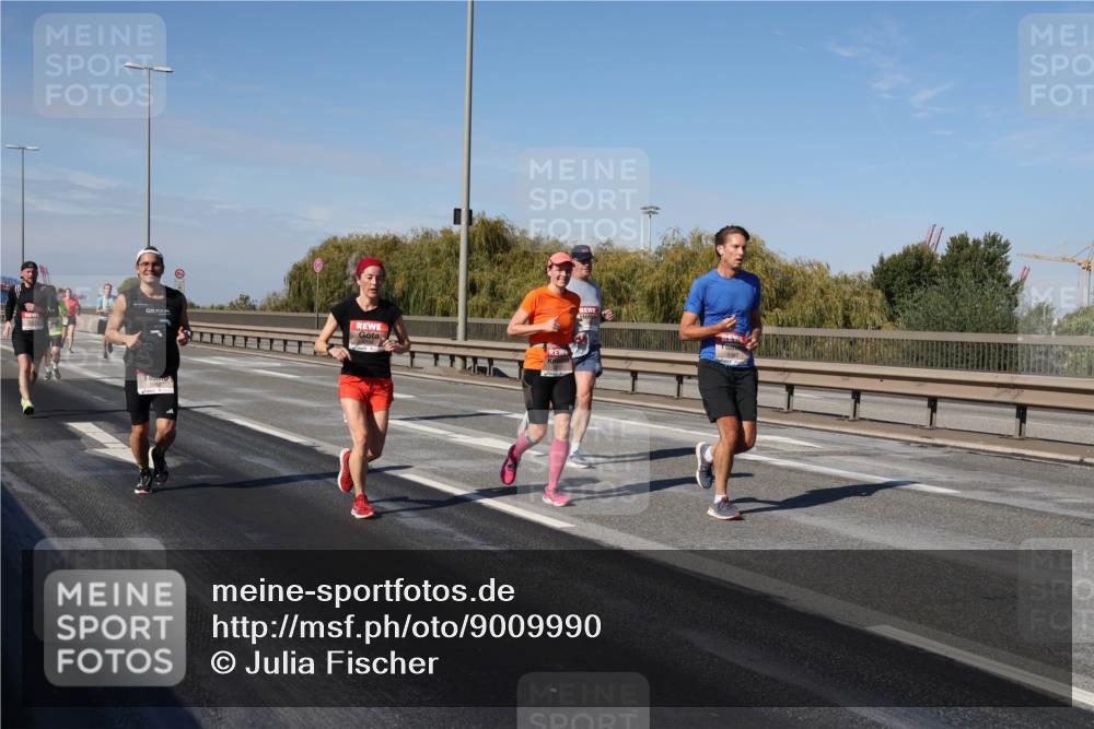 03.10.2025 - Köhlbrandbrückenlauf Julia Fischer http://msf.ph/oto/9009990 03.10.2025 12:54:29 Position 3  meine-sportfotos.de