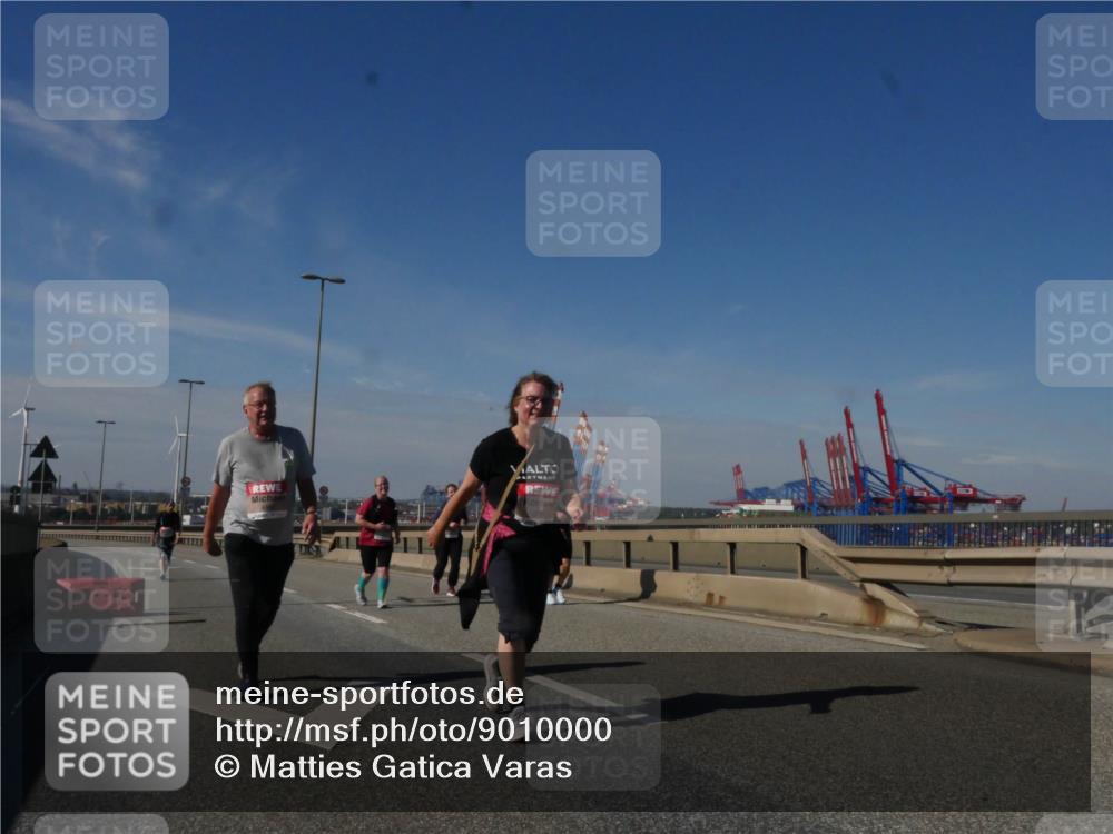 03.10.2025 - Köhlbrandbrückenlauf Matties Gatica Varas http://msf.ph/oto/9010000 03.10.2025 13:08:09 Position 2  meine-sportfotos.de