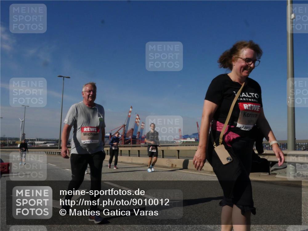 03.10.2025 - Köhlbrandbrückenlauf Matties Gatica Varas http://msf.ph/oto/9010012 03.10.2025 13:08:10 Position 2 4980, 5919, 118 meine-sportfotos.de
