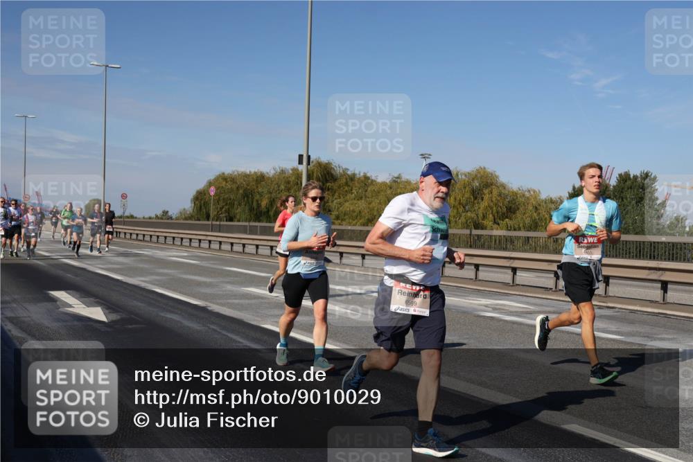03.10.2025 - Köhlbrandbrückenlauf Julia Fischer http://msf.ph/oto/9010029 03.10.2025 12:54:38 Position 3 6569, 4451 meine-sportfotos.de
