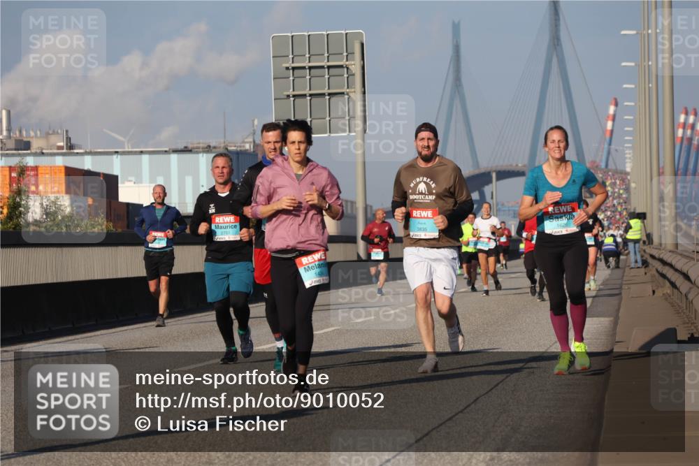 03.10.2025 - Köhlbrandbrückenlauf Luisa Fischer http://msf.ph/oto/9010052 03.10.2025 10:52:01 Position 3 2761, 1424, 3835, 1626 meine-sportfotos.de