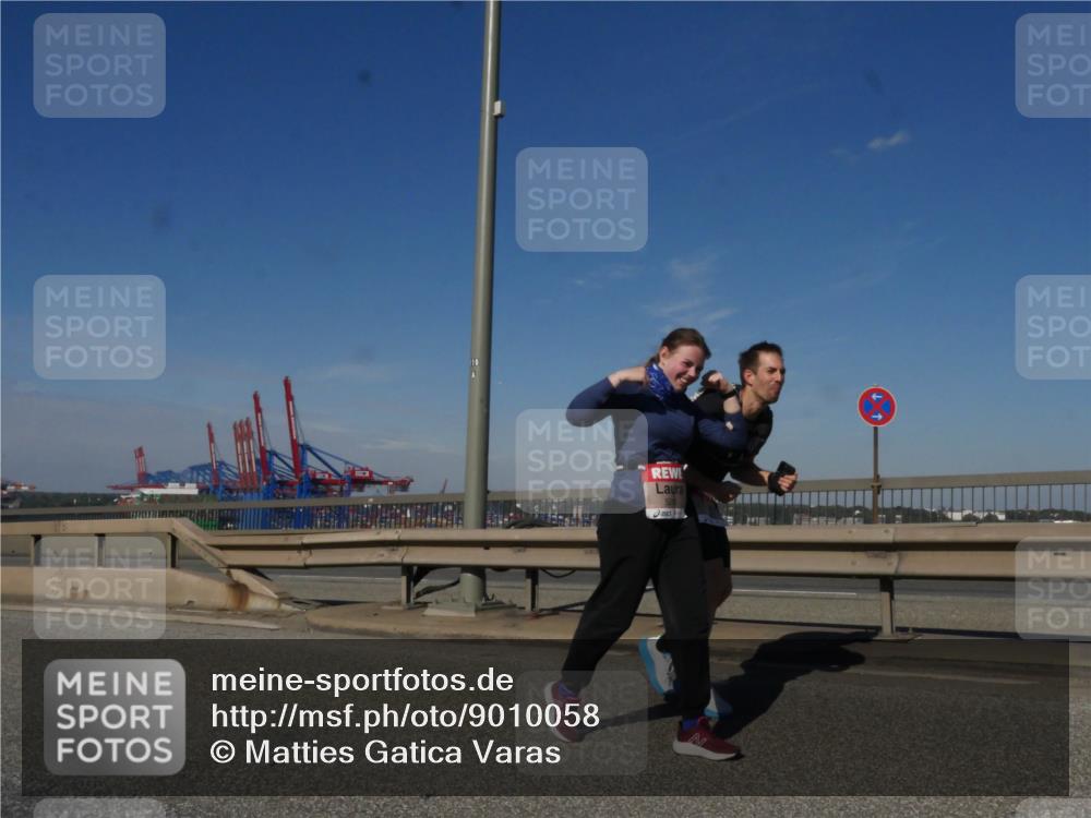 03.10.2025 - Köhlbrandbrückenlauf Matties Gatica Varas http://msf.ph/oto/9010058 03.10.2025 13:08:17 Position 2  meine-sportfotos.de