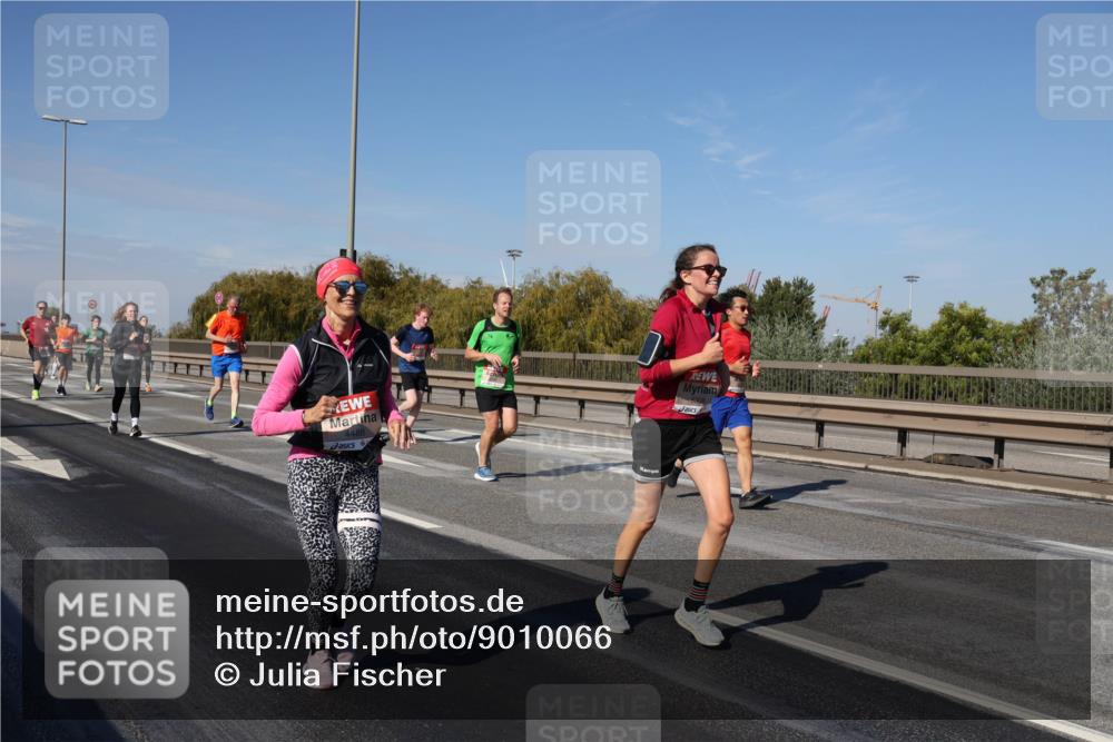 03.10.2025 - Köhlbrandbrückenlauf Julia Fischer http://msf.ph/oto/9010066 03.10.2025 12:54:48 Position 3 4488 meine-sportfotos.de