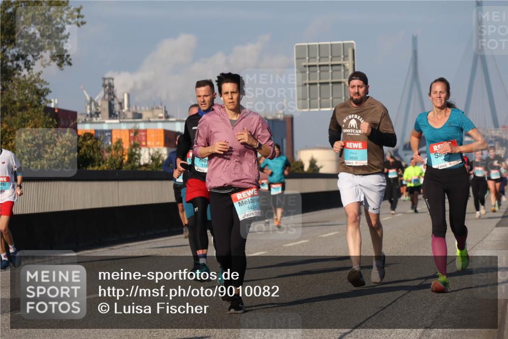 03.10.2025 - Köhlbrandbrückenlauf Luisa Fischer http://msf.ph/oto/9010082 03.10.2025 10:52:03 Position 3 318, 1424, 3835, 1626 meine-sportfotos.de