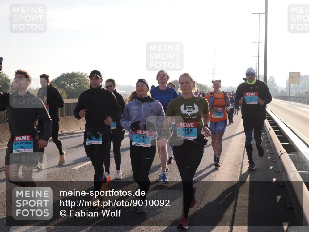 03.10.2025 - Köhlbrandbrückenlauf Fabian Wolf http://msf.ph/oto/9010092 03.10.2025 09:21:24 Position 3 3162, 3535, 3108, 3843 meine-sportfotos.de