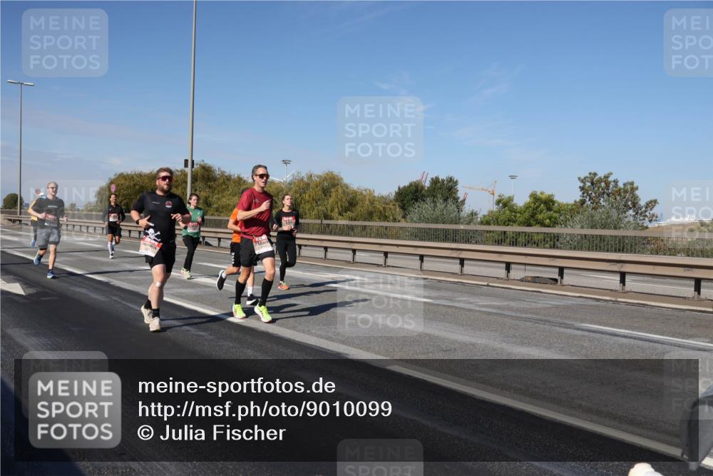 03.10.2025 - Köhlbrandbrückenlauf Julia Fischer http://msf.ph/oto/9010099 03.10.2025 12:54:53 Position 3  meine-sportfotos.de
