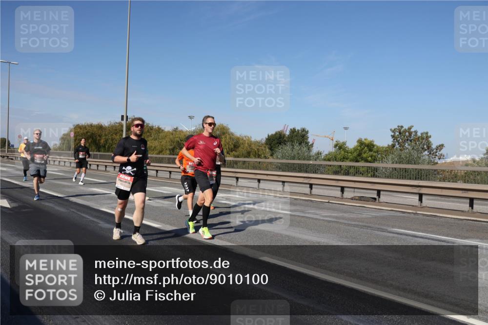 03.10.2025 - Köhlbrandbrückenlauf Julia Fischer http://msf.ph/oto/9010100 03.10.2025 12:54:53 Position 3  meine-sportfotos.de
