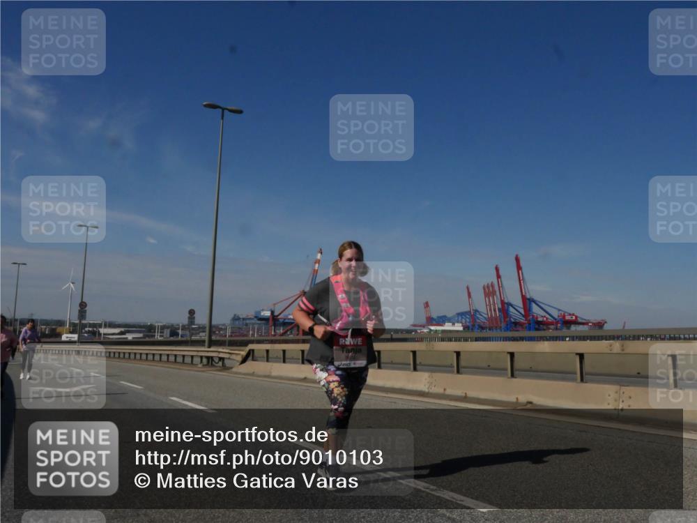 03.10.2025 - Köhlbrandbrückenlauf Matties Gatica Varas http://msf.ph/oto/9010103 03.10.2025 13:08:57 Position 2  meine-sportfotos.de