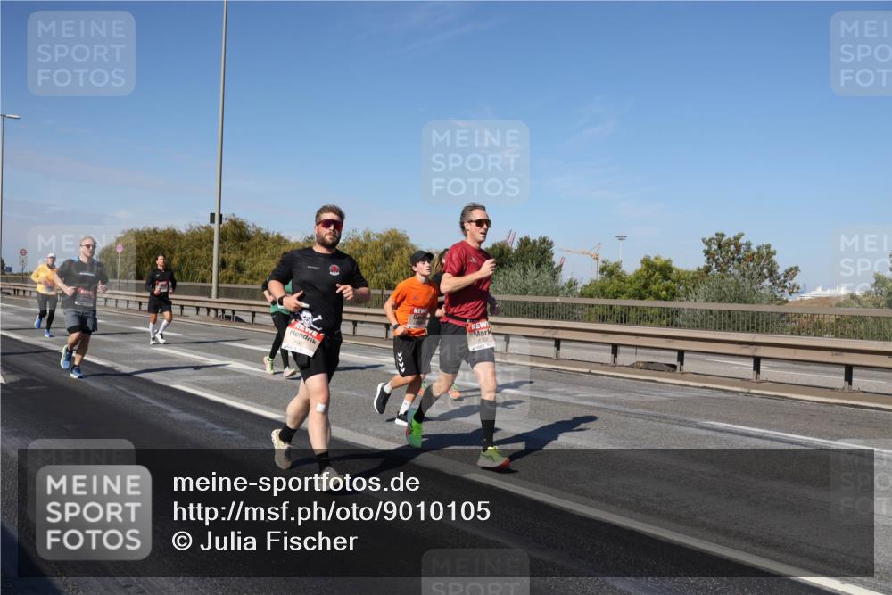03.10.2025 - Köhlbrandbrückenlauf Julia Fischer http://msf.ph/oto/9010105 03.10.2025 12:54:54 Position 3  meine-sportfotos.de