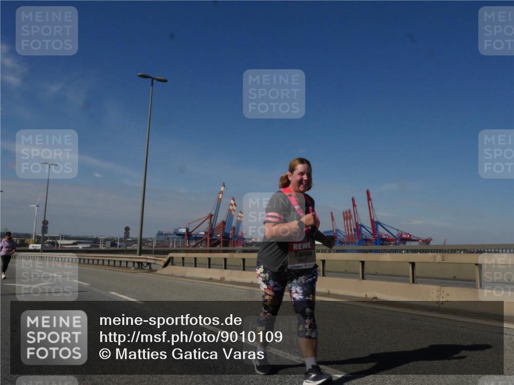 03.10.2025 - Köhlbrandbrückenlauf Matties Gatica Varas http://msf.ph/oto/9010109 03.10.2025 13:08:57 Position 2 5612 meine-sportfotos.de