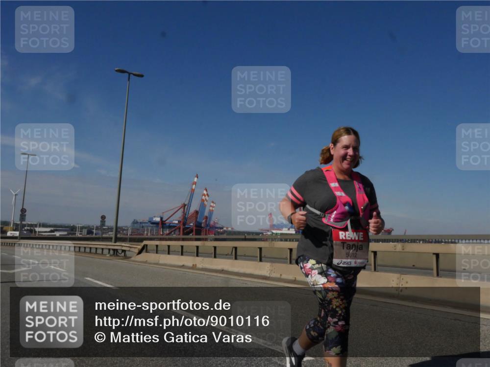 03.10.2025 - Köhlbrandbrückenlauf Matties Gatica Varas http://msf.ph/oto/9010116 03.10.2025 13:08:58 Position 2 5612 meine-sportfotos.de