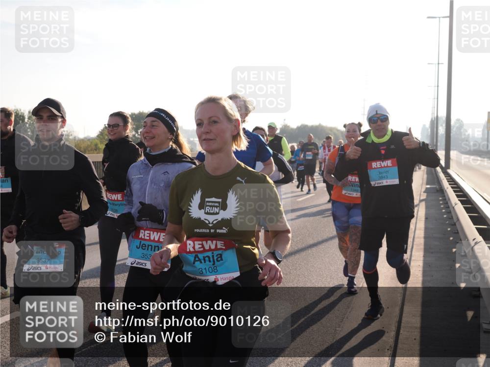 03.10.2025 - Köhlbrandbrückenlauf Fabian Wolf http://msf.ph/oto/9010126 03.10.2025 09:21:25 Position 3 44, 3538, 353, 3537, 3108, 1348, 3843 meine-sportfotos.de