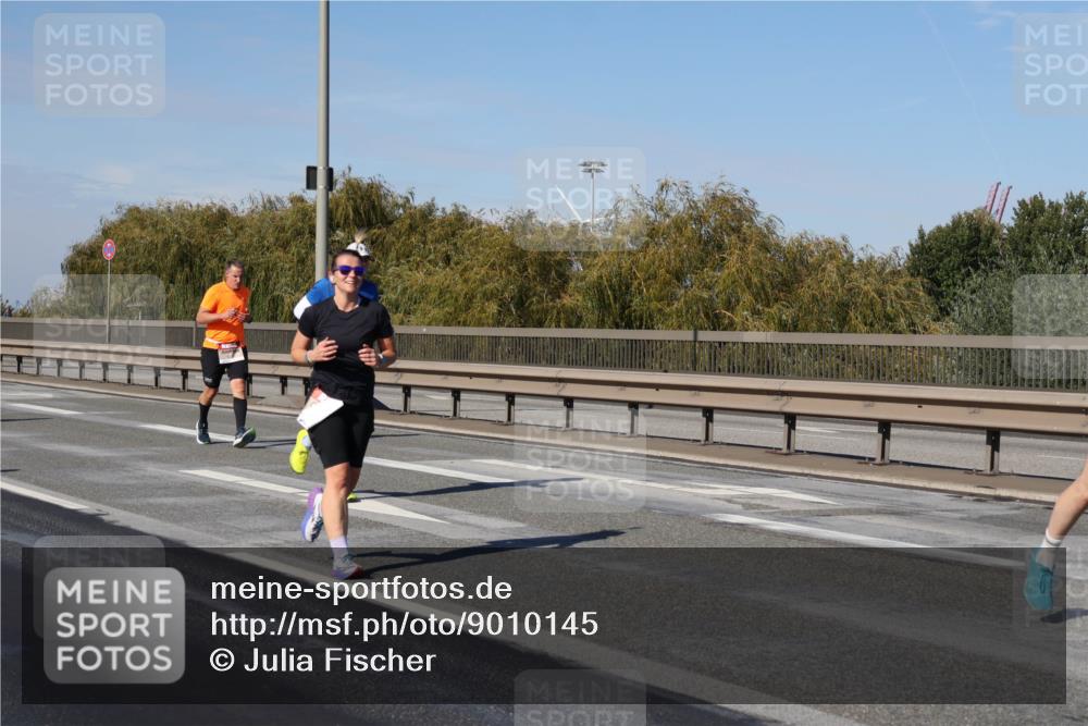 03.10.2025 - Köhlbrandbrückenlauf Julia Fischer http://msf.ph/oto/9010145 03.10.2025 12:55:05 Position 3  meine-sportfotos.de