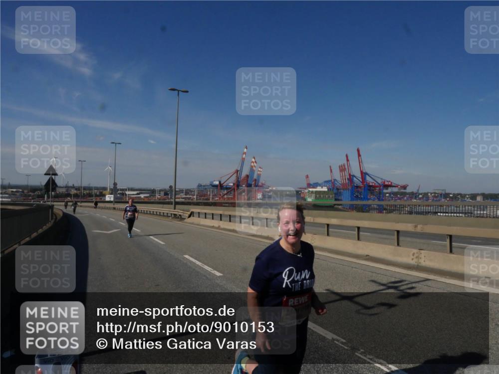 03.10.2025 - Köhlbrandbrückenlauf Matties Gatica Varas http://msf.ph/oto/9010153 03.10.2025 13:09:20 Position 2 6658 meine-sportfotos.de