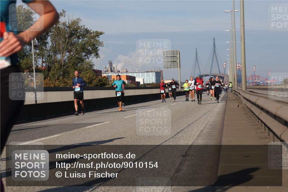03.10.2025 - Köhlbrandbrückenlauf Luisa Fischer http://msf.ph/oto/9010154 03.10.2025 10:52:09 Position 3  meine-sportfotos.de