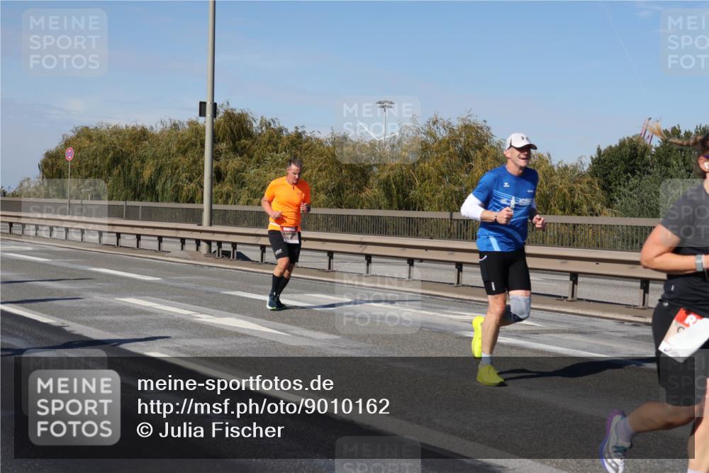 03.10.2025 - Köhlbrandbrückenlauf Julia Fischer http://msf.ph/oto/9010162 03.10.2025 12:55:07 Position 3  meine-sportfotos.de
