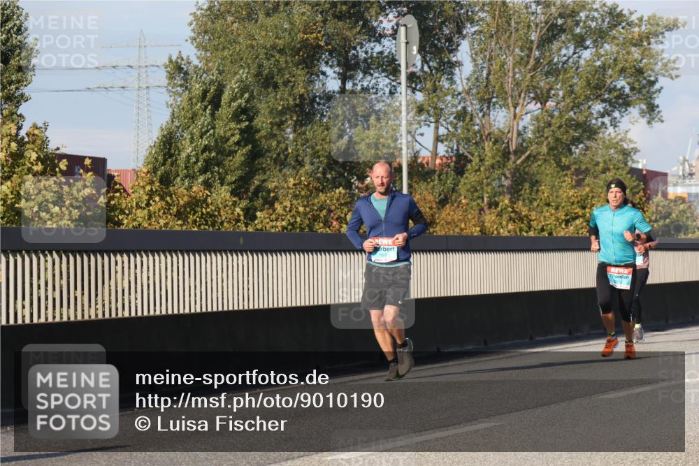 03.10.2025 - Köhlbrandbrückenlauf Luisa Fischer http://msf.ph/oto/9010190 03.10.2025 10:52:11 Position 3  meine-sportfotos.de