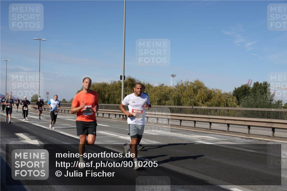 03.10.2025 - Köhlbrandbrückenlauf Julia Fischer http://msf.ph/oto/9010205 03.10.2025 12:55:15 Position 3  meine-sportfotos.de
