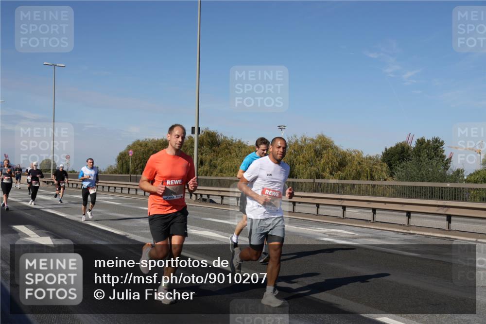 03.10.2025 - Köhlbrandbrückenlauf Julia Fischer http://msf.ph/oto/9010207 03.10.2025 12:55:16 Position 3  meine-sportfotos.de