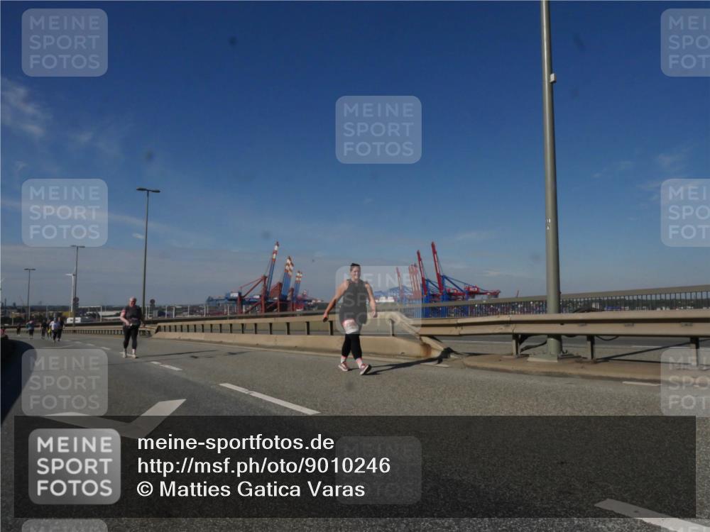 03.10.2025 - Köhlbrandbrückenlauf Matties Gatica Varas http://msf.ph/oto/9010246 03.10.2025 13:09:59 Position 2  meine-sportfotos.de