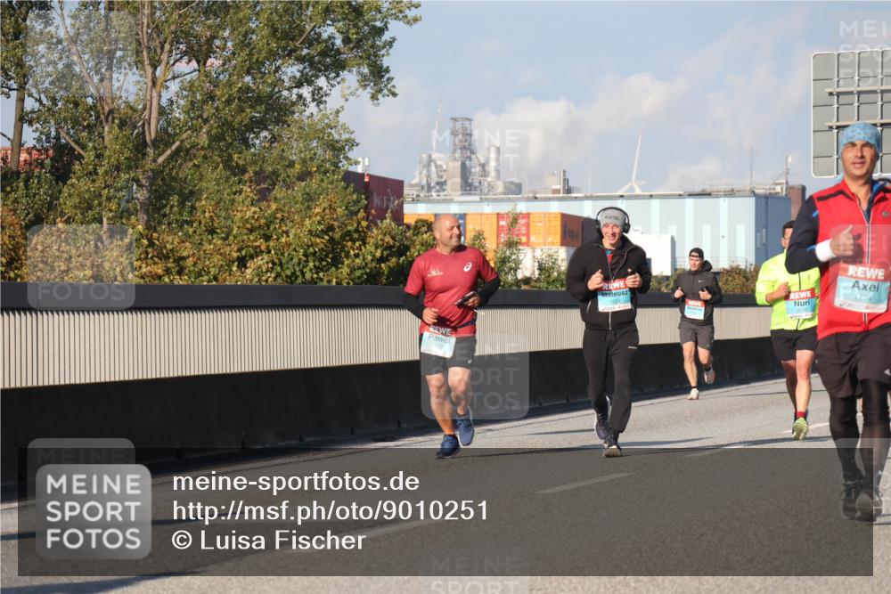 03.10.2025 - Köhlbrandbrückenlauf Luisa Fischer http://msf.ph/oto/9010251 03.10.2025 10:52:15 Position 3 1299, 3198, 1134, 1559 meine-sportfotos.de