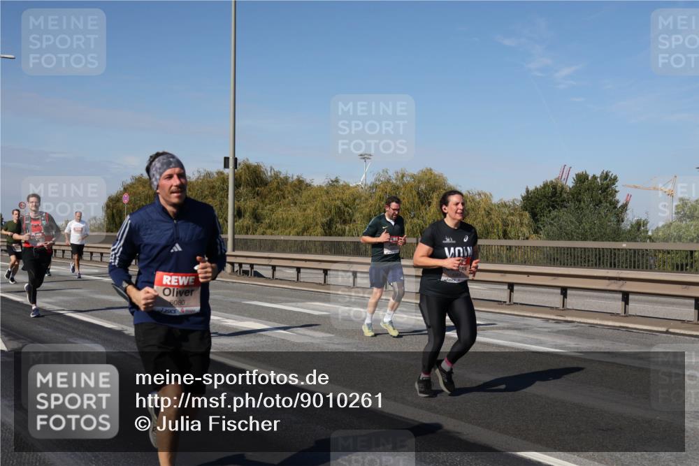 03.10.2025 - Köhlbrandbrückenlauf Julia Fischer http://msf.ph/oto/9010261 03.10.2025 12:55:29 Position 3 6080 meine-sportfotos.de