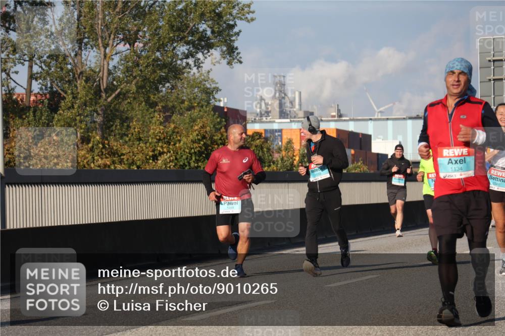 03.10.2025 - Köhlbrandbrückenlauf Luisa Fischer http://msf.ph/oto/9010265 03.10.2025 10:52:16 Position 3 1299, 1559, 1134, 3341 meine-sportfotos.de