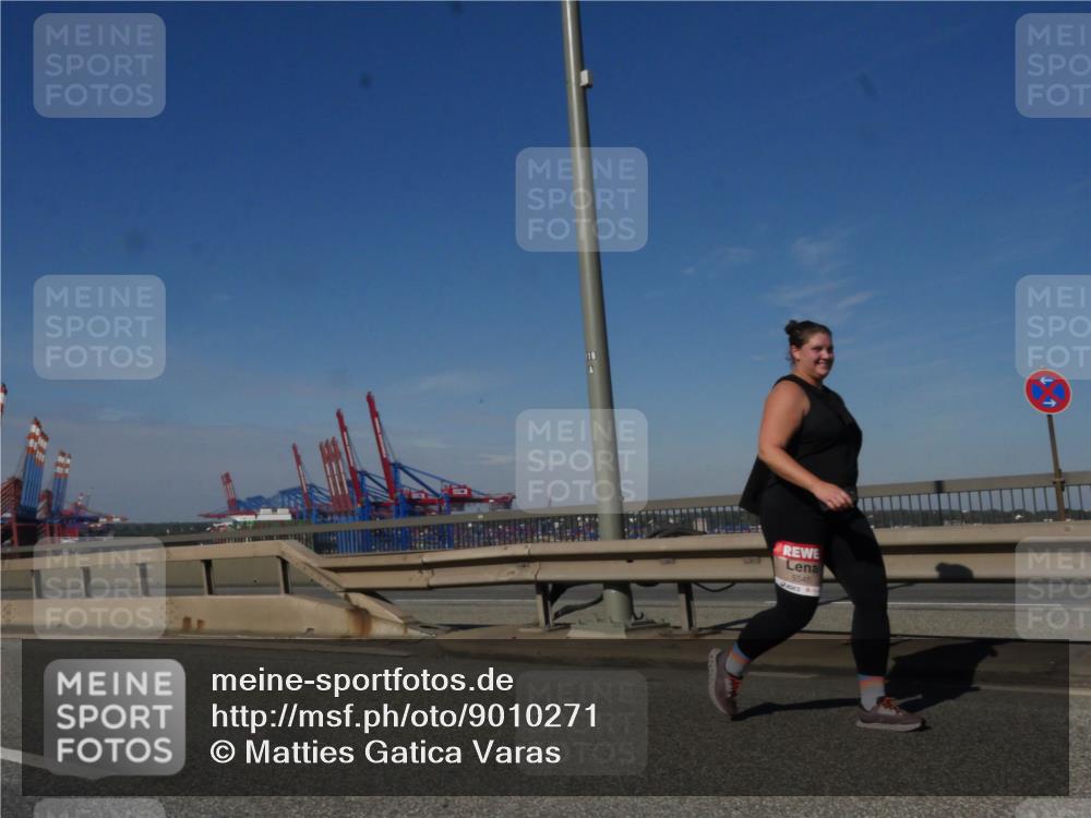 03.10.2025 - Köhlbrandbrückenlauf Matties Gatica Varas http://msf.ph/oto/9010271 03.10.2025 13:10:02 Position 2 18, 5545 meine-sportfotos.de