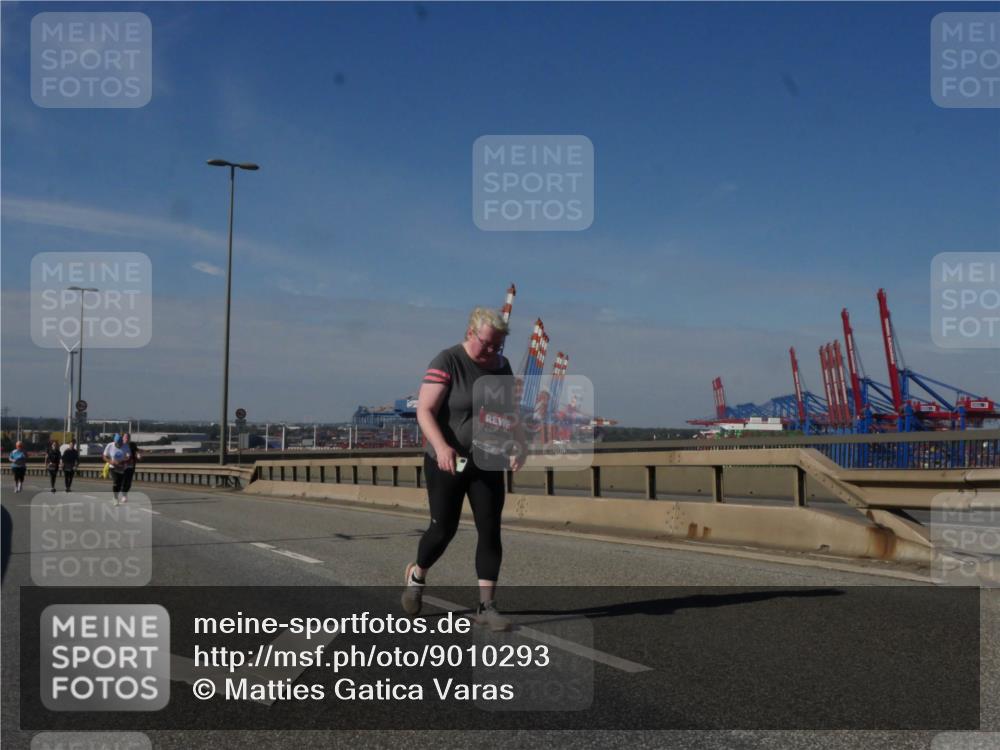03.10.2025 - Köhlbrandbrückenlauf Matties Gatica Varas http://msf.ph/oto/9010293 03.10.2025 13:10:05 Position 2  meine-sportfotos.de