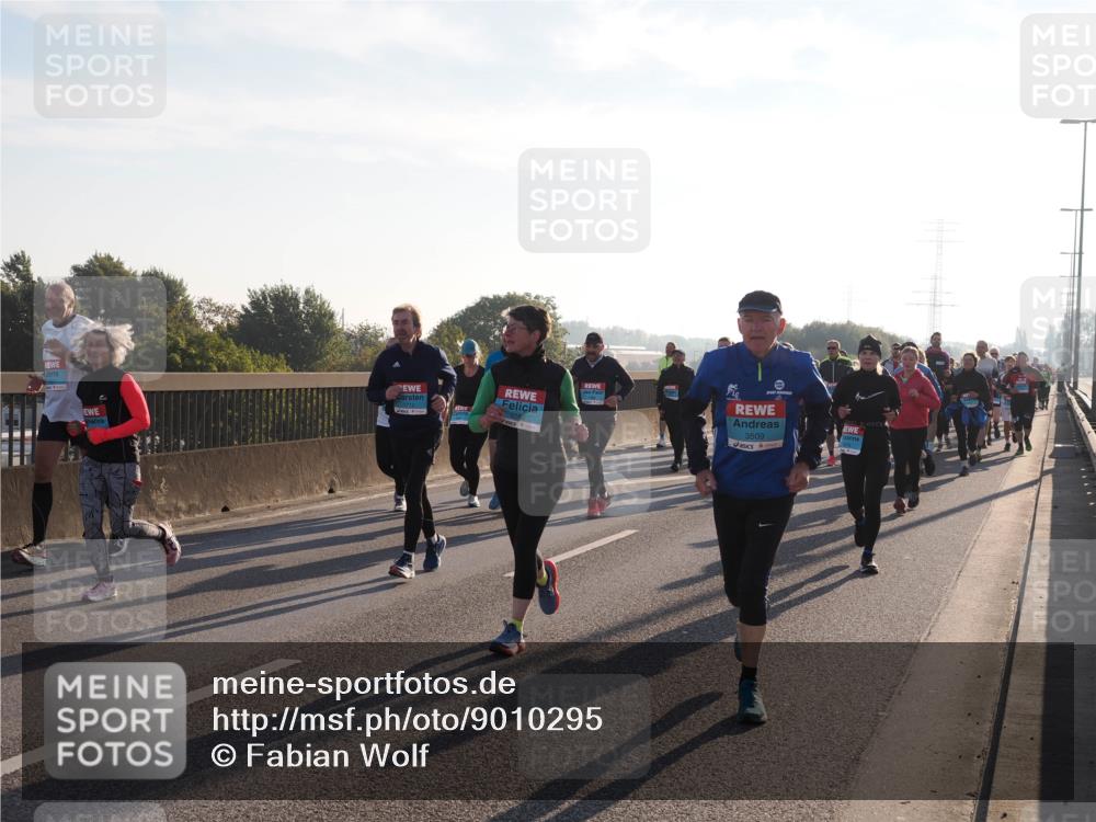 03.10.2025 - Köhlbrandbrückenlauf Fabian Wolf http://msf.ph/oto/9010295 03.10.2025 09:21:35 Position 3 3509 meine-sportfotos.de