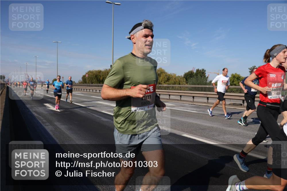03.10.2025 - Köhlbrandbrückenlauf Julia Fischer http://msf.ph/oto/9010303 03.10.2025 12:55:36 Position 3 5803, 6661 meine-sportfotos.de
