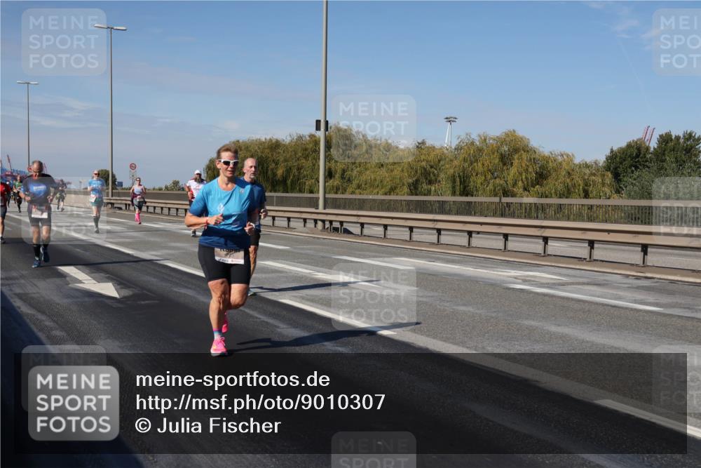 03.10.2025 - Köhlbrandbrückenlauf Julia Fischer http://msf.ph/oto/9010307 03.10.2025 12:55:38 Position 3  meine-sportfotos.de