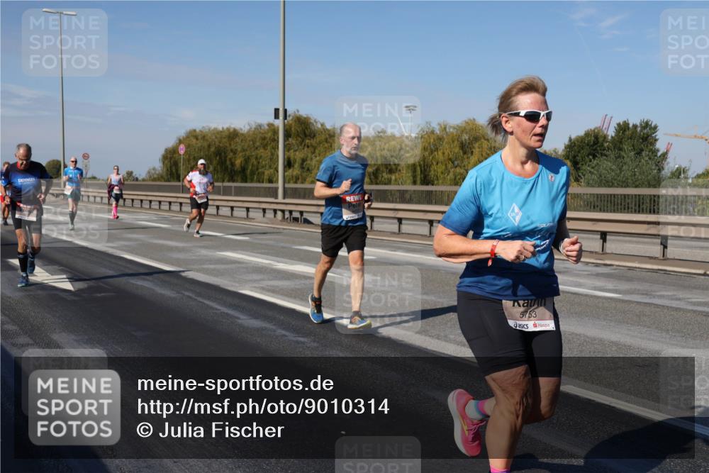 03.10.2025 - Köhlbrandbrückenlauf Julia Fischer http://msf.ph/oto/9010314 03.10.2025 12:55:39 Position 3 5753 meine-sportfotos.de