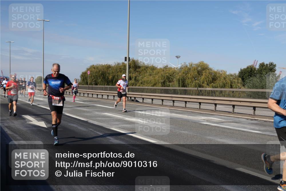 03.10.2025 - Köhlbrandbrückenlauf Julia Fischer http://msf.ph/oto/9010316 03.10.2025 12:55:40 Position 3  meine-sportfotos.de